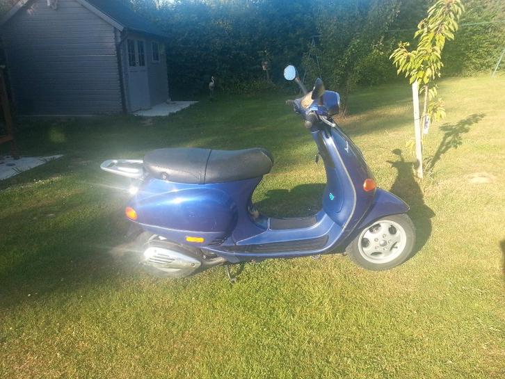 Pièces pour Piaggio ET2ou4, Vélos & Vélomoteurs, Pièces de cyclomoteur | Scooters, Utilisé, Piaggio, Autres types, Enlèvement ou Envoi