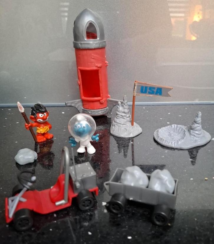 Schtroumpf spatial avec fusées Schtroumpfs et accessoires, Collections, Schtroumpfs, Utilisé, Autres types, Autres Schtroumpfs