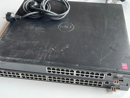 Stacked Dell N2048P + N2048P PoE switchen met 2x 10GbE SFP+, Computers en Software, Netwerk switches, Gebruikt, Ophalen