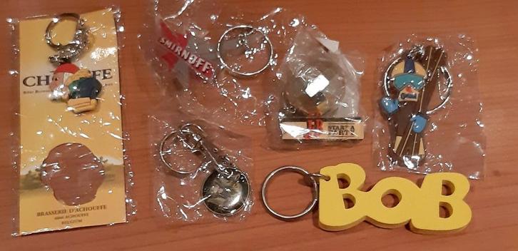 Sleutelhangers La Chouffe, Keizer Karel  Smirnoff, J&B, Cécé, Verzamelen, Sleutelhangers, Zo goed als nieuw, Ophalen of Verzenden