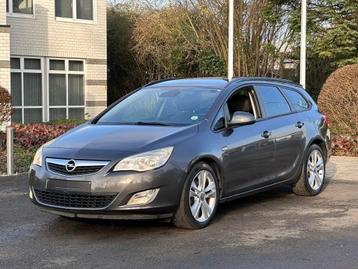 Opel Astra Sports Tourer 1.7 diesel/AIRCO/SENSOR/... 2011 beschikbaar voor biedingen