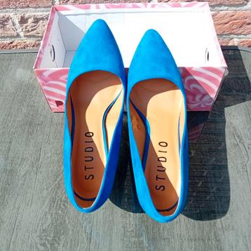 Studio schoenen met blauwe hak maat 38 beschikbaar voor biedingen