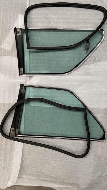 Bmw e30 klapramen set met nieuwe rubbers.  beschikbaar voor biedingen