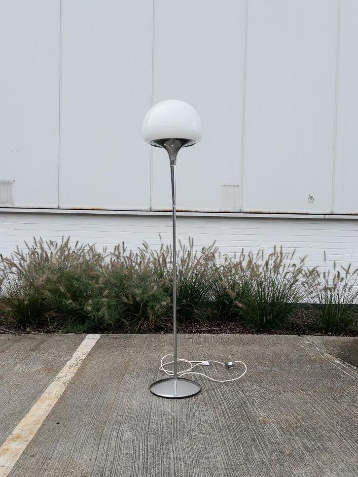 Italiaanse Vintage Reggiani Lamp, Huis en Inrichting, Lampen | Vloerlampen, Gebruikt, Ophalen