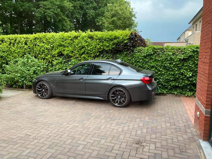 BMW 330E M-sport, Autos, BMW, Particulier, Série 3, ABS, Phares directionnels, Airbags, Air conditionné, Alarme, Bluetooth, Ordinateur de bord