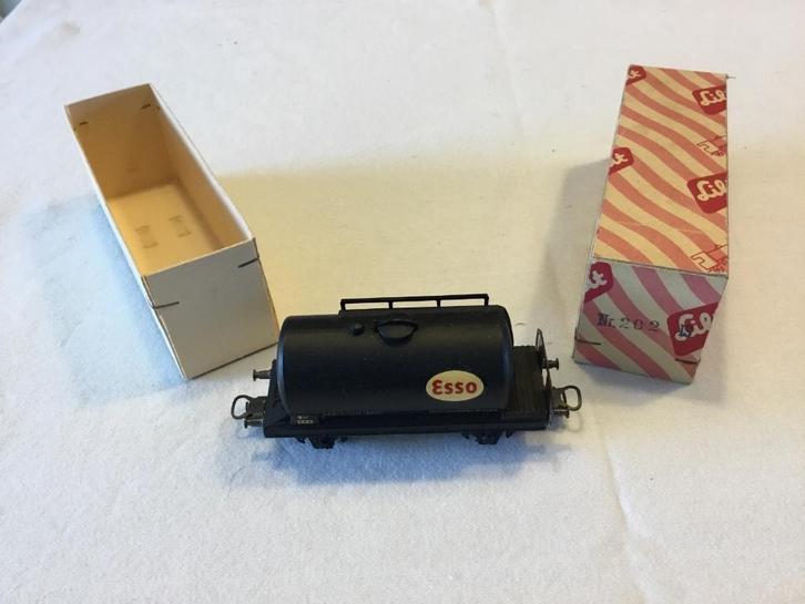 Liliput 225E/6 H0 Ketelwagon 'Esso' van de BB In OVP, Hobby en Vrije tijd, Modeltreinen | H0, Zo goed als nieuw, Wagon, Gelijkstroom