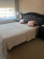 Boxspring (180-200 cm) + 2 nachtkastjes, Enlèvement, Utilisé, 180 cm, 200 cm