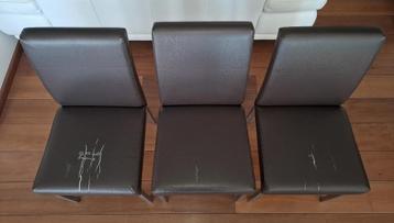 Stoelen beschikbaar voor biedingen