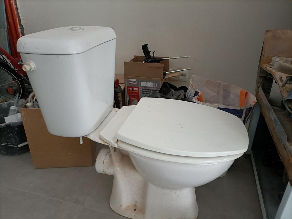 WC...Pod.., Enlèvement, Utilisé, Toilettes