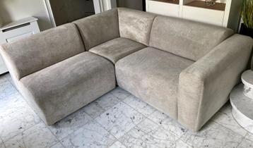 Greige modulaire zetel / zithoek beschikbaar voor biedingen