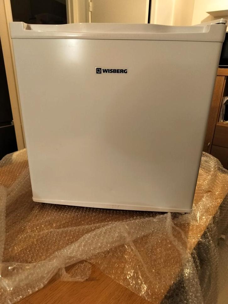 Wisberg tafelkoelkast WBMKK50D 46L NIEUW!, Elektronische apparatuur, Koelkasten en IJskasten, Nieuw, Met vriesvak, Minder dan 75 liter