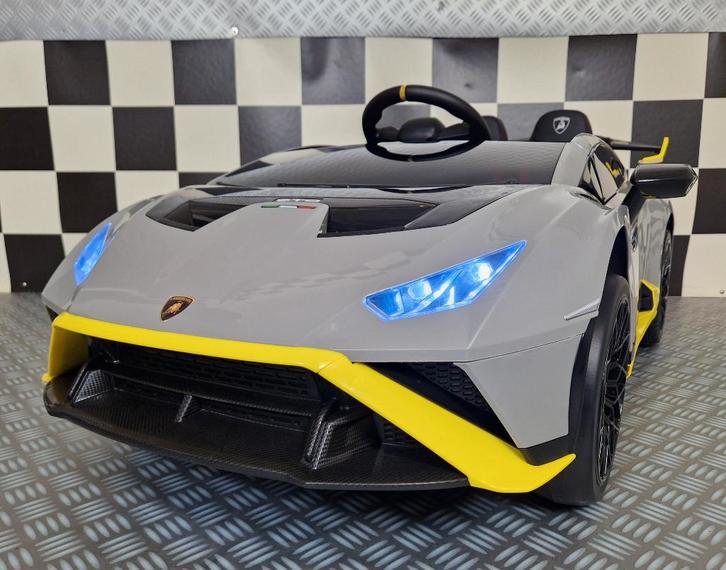 Kinderauto Lamborghini STO - met drift - leren zit - met RC, Enfants & Bébés, Jouets | Extérieur | Véhicules à batterie, Neuf