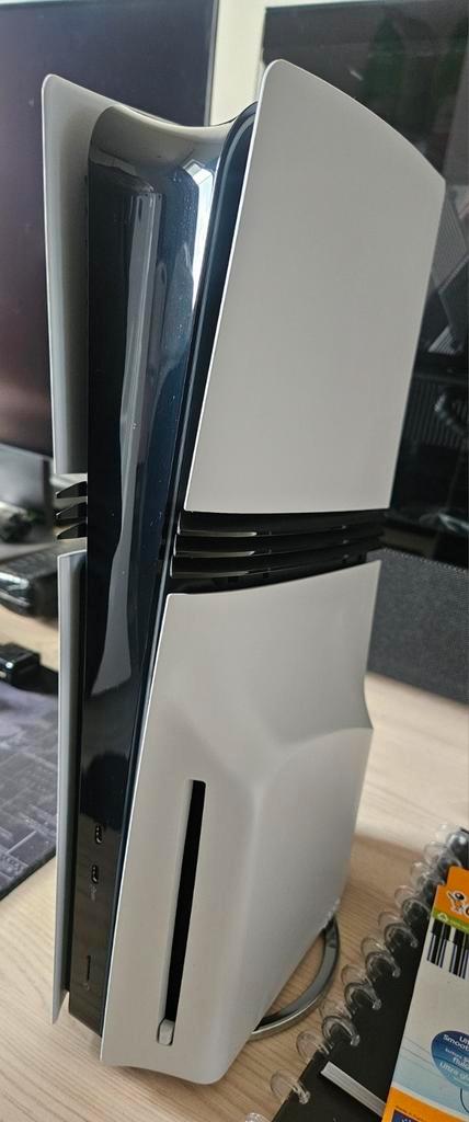 Ps5 pro + stand + disc drive + dualsense, Games en Spelcomputers, Spelcomputers | Sony PlayStation 5, Nieuw, Ophalen