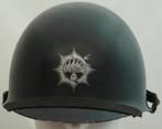 Helm type M53 Rijkspolitie Politie, met binnenhelm, 1973.(1), Verzamelen, Ophalen of Verzenden, Rijkswacht, Helm of Baret