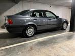 Oldtimer BMW e36 reeds gekeurd slechts 142d km, Auto's, BMW, 4 deurs, Zwart, 4 cilinders, 1600 cc