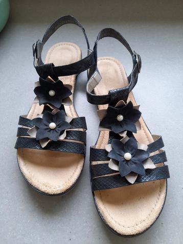 Sandalen merk Rieker maat 40 beschikbaar voor biedingen