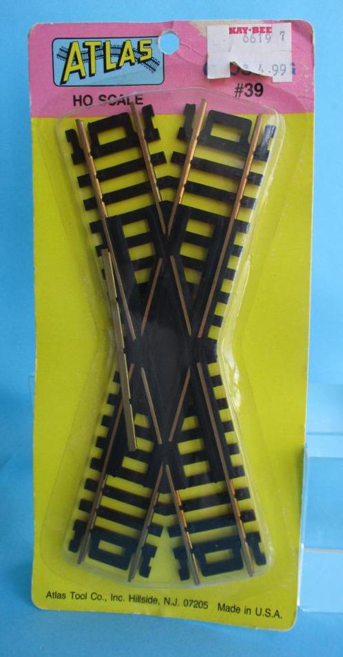 2-HO-U.S.A.:39º -X- KRUISING- 2cm.x14,3cm.x2cm., Hobby en Vrije tijd, Modeltreinen | H0, Nieuw, Rails, Wisselstroom, Overige merken