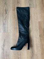 Bottes en cuir pointure 37, en bon état., Comme neuf, Enlèvement, Bottes hautes, Noir