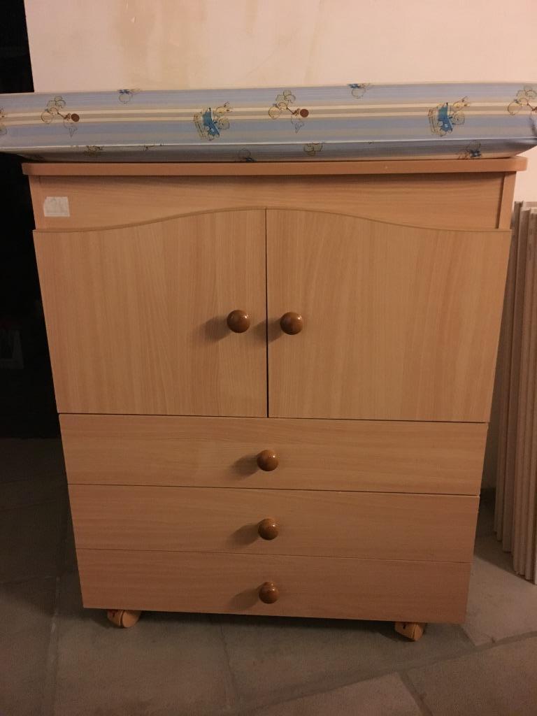 Meuble à langer avec baignoire, Enfants & Bébés, Enlèvement, Utilisé, Autres types