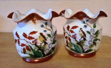vintage vaasjes in opaline glas beschikbaar voor biedingen