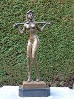 statue femme soumise mains attaché et enchaîné en bronze .., Antiquités & Art, Bronze, Enlèvement ou Envoi