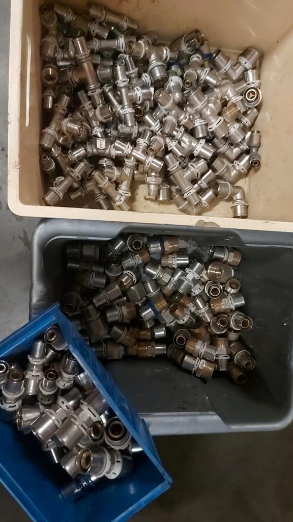 Perskoppelingen 16- 26mm voor alpex, Doe-het-zelf en Bouw, Metalen, Nieuw, Koper of Messing, Ophalen