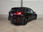 ✖ BMW X1 25e M PACK 19’ | X DRIVE | FULL BLACK | LED ✔, Testrit aan huis, Stof, USB, 1820 kg