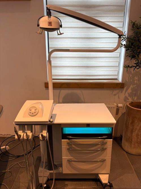 Pedicure praktijkinrichting: freestoestel en behandelstoel, Elektronische apparatuur, Persoonlijke Verzorgingsapparatuur, Gebruikt