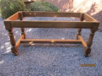 Eiken onderstel van boerentafel beschikbaar voor biedingen