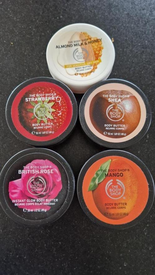 5 lichaamscrèmes met verschillende geuren, Handtassen en Accessoires, Uiterlijk | Lichaamsverzorging, Gebruikt, Bodylotion, Crème of Olie
