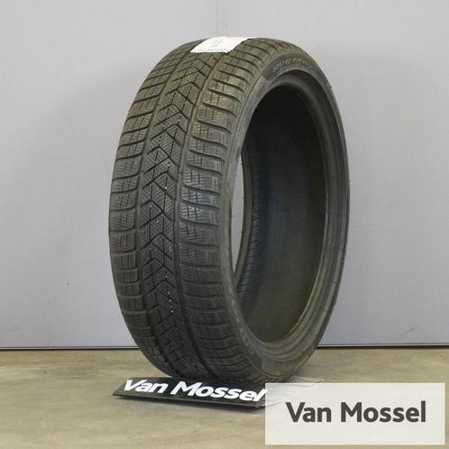 Pirelli Sottozero 3 winterband 225/40/R19, Auto-onderdelen, Banden en Velgen, Band(en), Winterbanden, 19 inch, 225 mm, Personenwagen