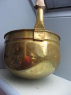 Ancienne louche en laiton. Hauteur : 35 cm et diamètre : 14, Antiquités & Art, Enlèvement ou Envoi, Cuivre