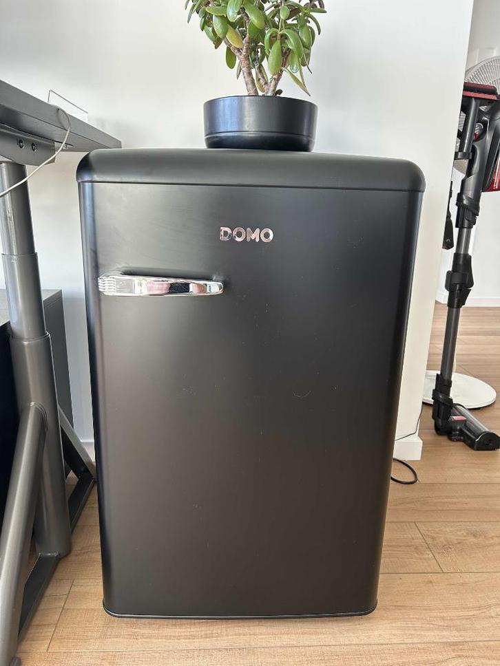 Domo DO91770R koelkast - Perfecte staat - retro-look, Elektronische apparatuur, Koelkasten en IJskasten, Zo goed als nieuw, Zonder vriesvak