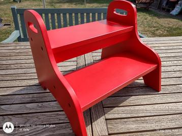Trapje / krukje voor kinderen Trogen (Ikea) beschikbaar voor biedingen