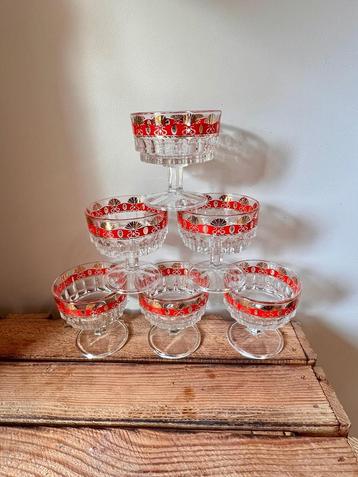 Set van 6 retro Italiaanse cocktailglazen beschikbaar voor biedingen