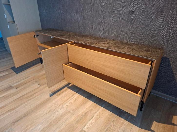 Prachtige kwaliteits dressoirkast te koop., Huis en Inrichting, Kasten | Dressoirs, Zo goed als nieuw, Metaal, Ophalen