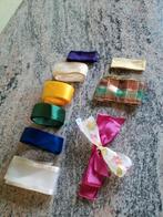 Knopen en linten en open bolletjes garen, Ophalen of Verzenden