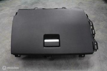 Boîte à gants Range Rover Evoque (2011-....) beschikbaar voor biedingen