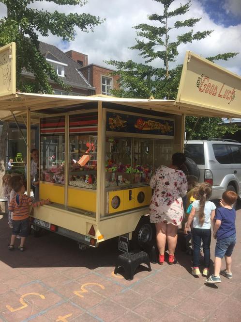 Grijpkraantjes op aanhanger, Zakelijke goederen, Stock en Retail | Verkoopwagens, Ophalen