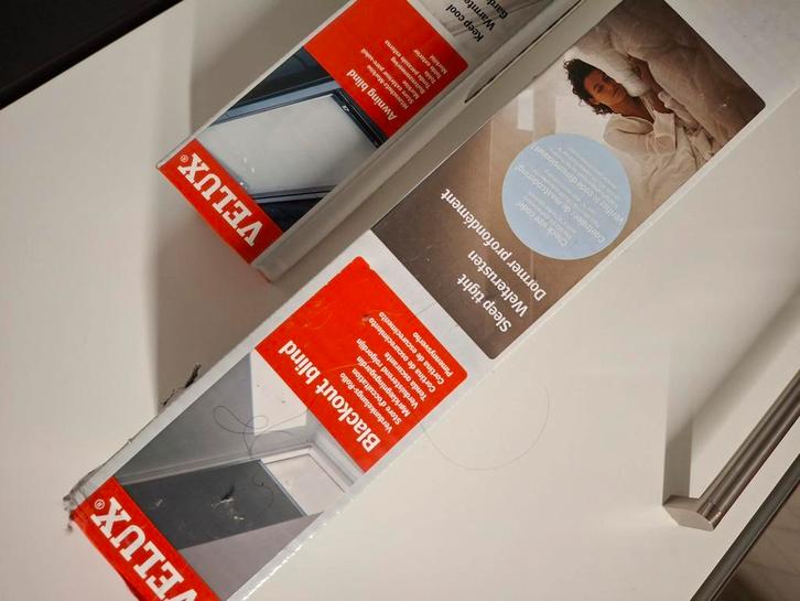 2x VELUX gordijnen – DKL UK04 + MHL UK00 – Verduistere, Doe-het-zelf en Bouw, Overige Doe-Het-Zelf en Bouw, Nieuw, Ophalen