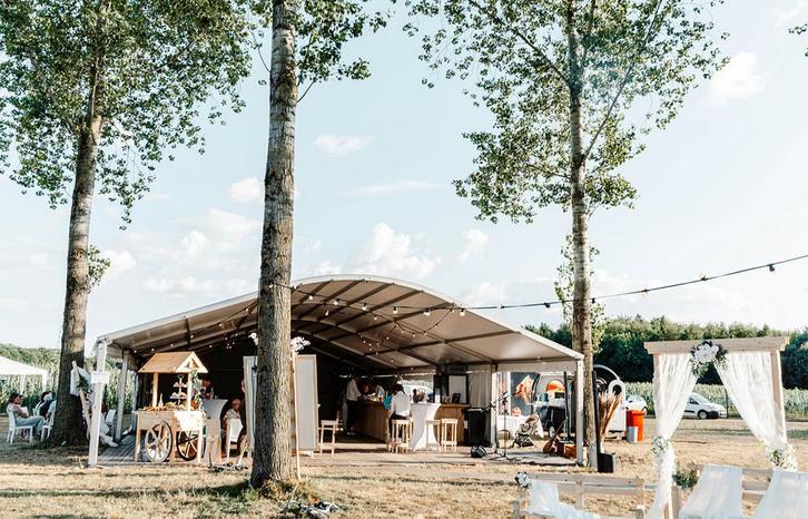 Inkleding bruiloft, Tickets en Kaartjes, Recreatie | Overige