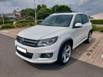 R-Line_Full - Full - Full., Auto's, Voorwielaandrijving, Euro 5, Zwart, Wit
