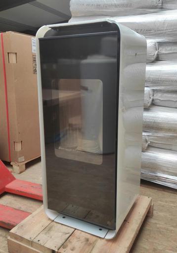 DESTOCKAGE Poele à pellet fonctionnels occasion disponible aux enchères