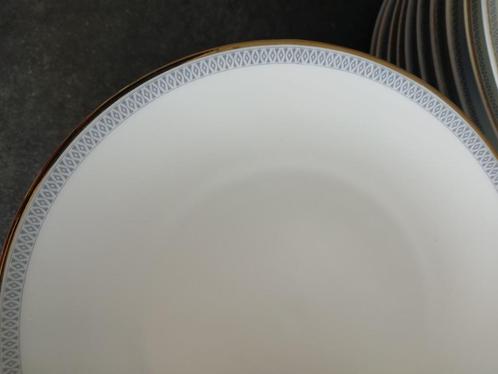 Diepe, platte en dessertborden BAVARIA MITTERTEICH, Huis en Inrichting, Keuken | Servies, Zo goed als nieuw, Bord(en), Ophalen of Verzenden
