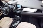 BMW 2 Serie 216 Active Tourer - LEDER - NAVI - FULL LED - TR, Auto's, Voorwielaandrijving, Gebruikt, 3 cilinders, 80 kW
