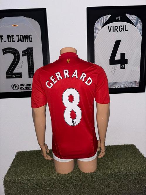 Liverpool thuisshirt 2008-2010 Gerrard, Sport en Fitness, Voetbal, Zo goed als nieuw, Shirt, Maat S, Verzenden