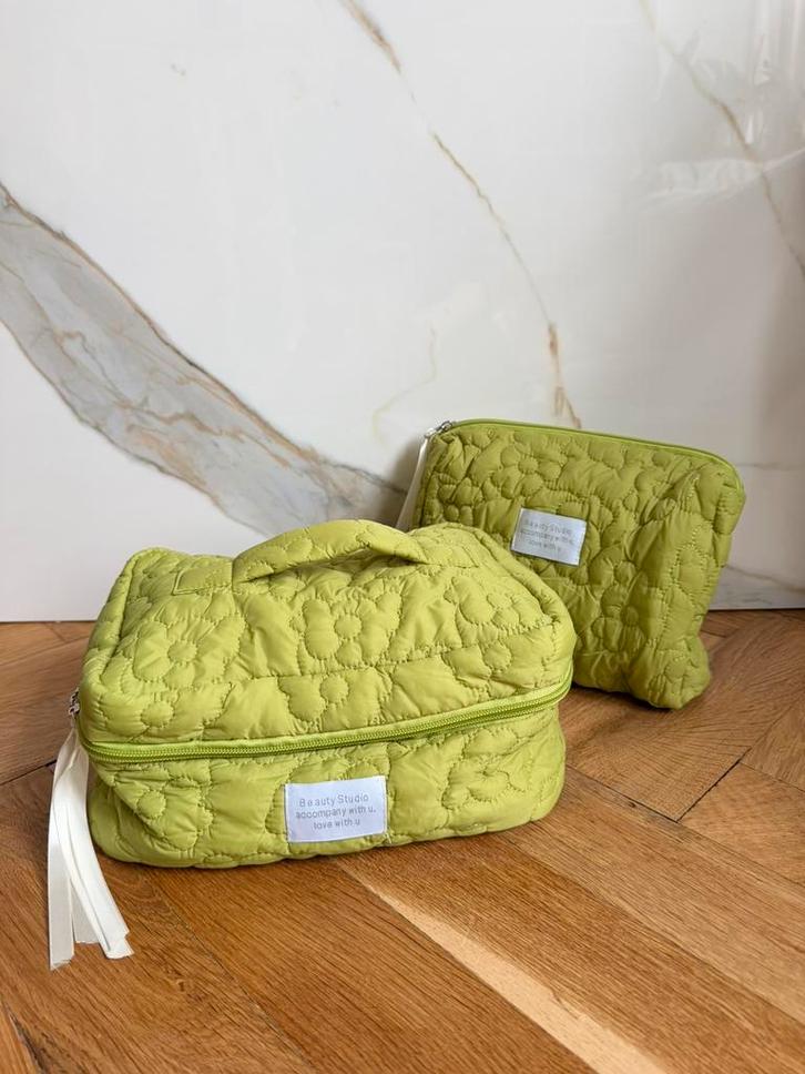 Diverse nieuwe toilettassen, Handtassen en Accessoires, Toilettassen, Nieuw, Dame, Groen, Ophalen of Verzenden