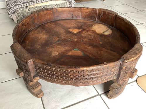 Handgemaakte chakki tafel, Huis en Inrichting, Tafels | Salontafels, Zo goed als nieuw, Rond, Ophalen