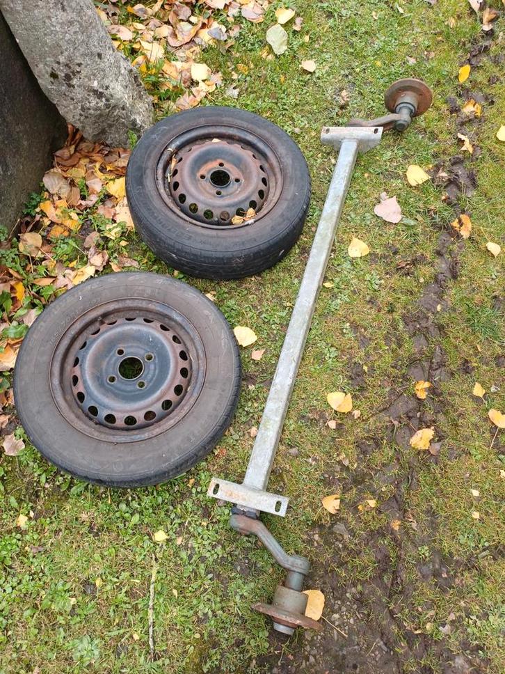 Assen + 2 13 inch wielen, Auto diversen, Auto-accessoires, Ophalen