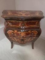 Joli placard, Enlèvement